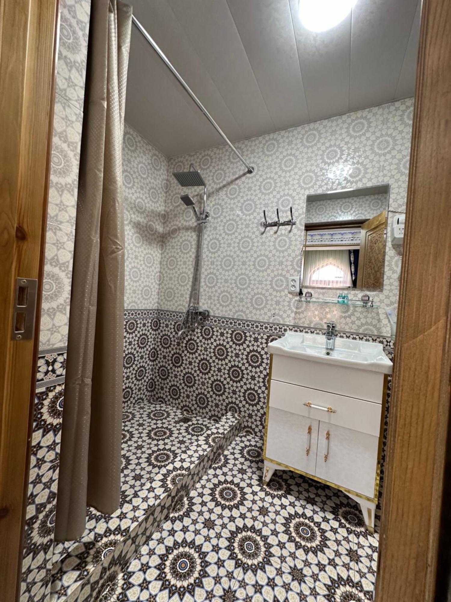 Hotel Zarhal Buchara Buitenkant foto